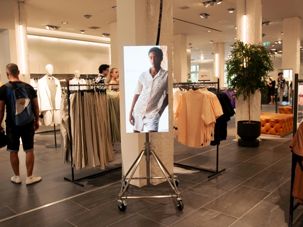 服装店卡布灯箱