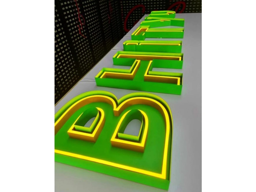 复刻霓虹光效，兼具亚克力安全与耐用