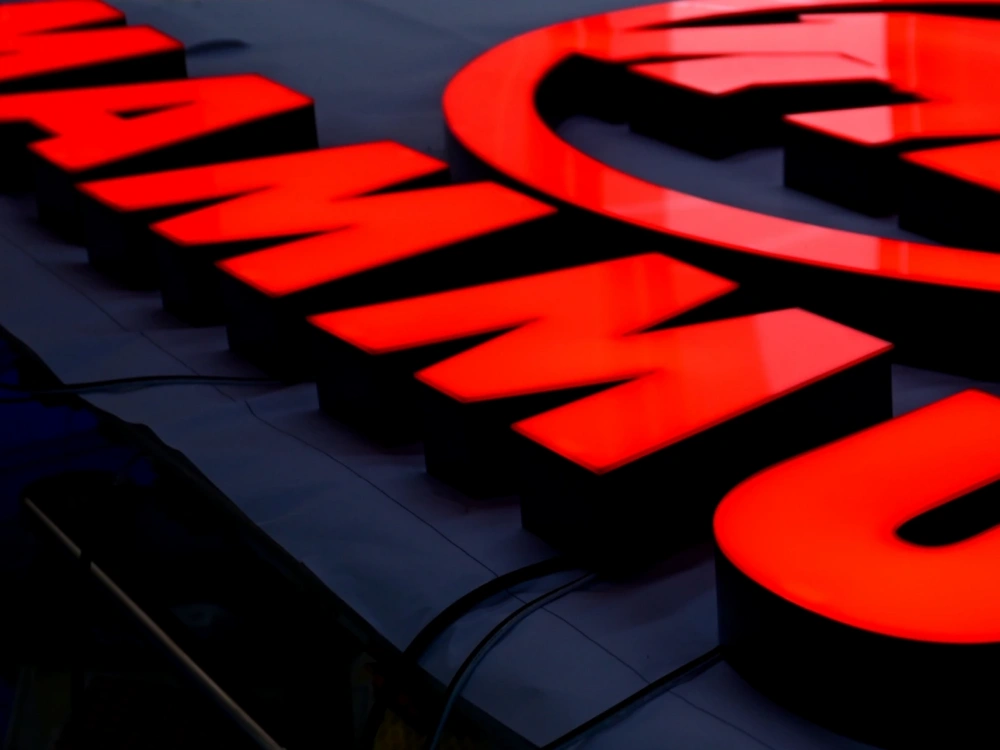 金属与亚克力完美融合一体