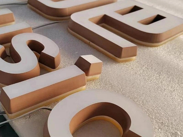 纯亚克力雕刻，小巧、精致、高辨识度