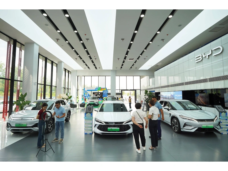 打造未来光效，赋能能源汽车新零售体验